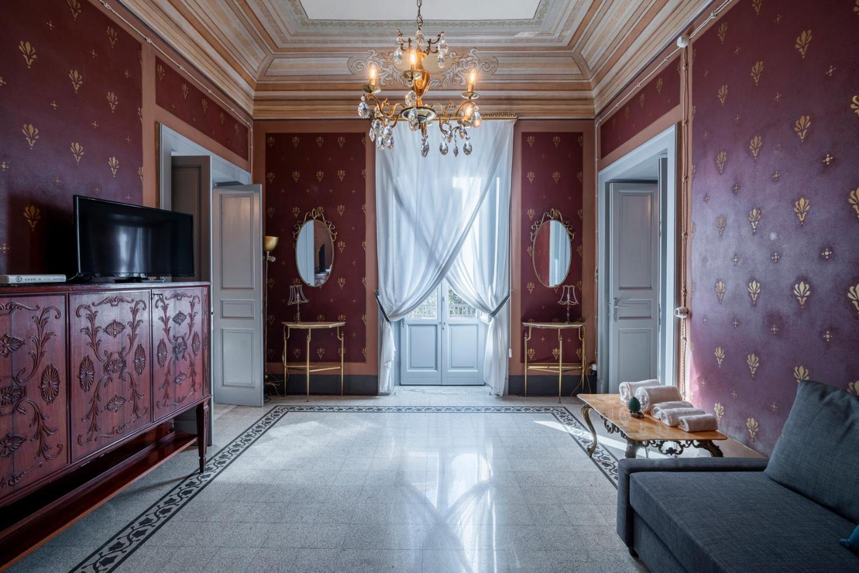 360Me Palace Messina Eksteriør bilde